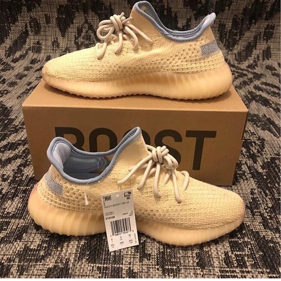 Yezzy shoe size 10.5 - Picture 3 of 3